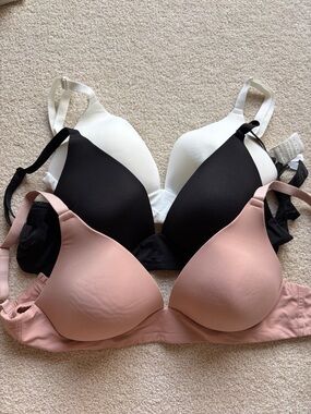 Lot of 3, 36E Primark bras never worn